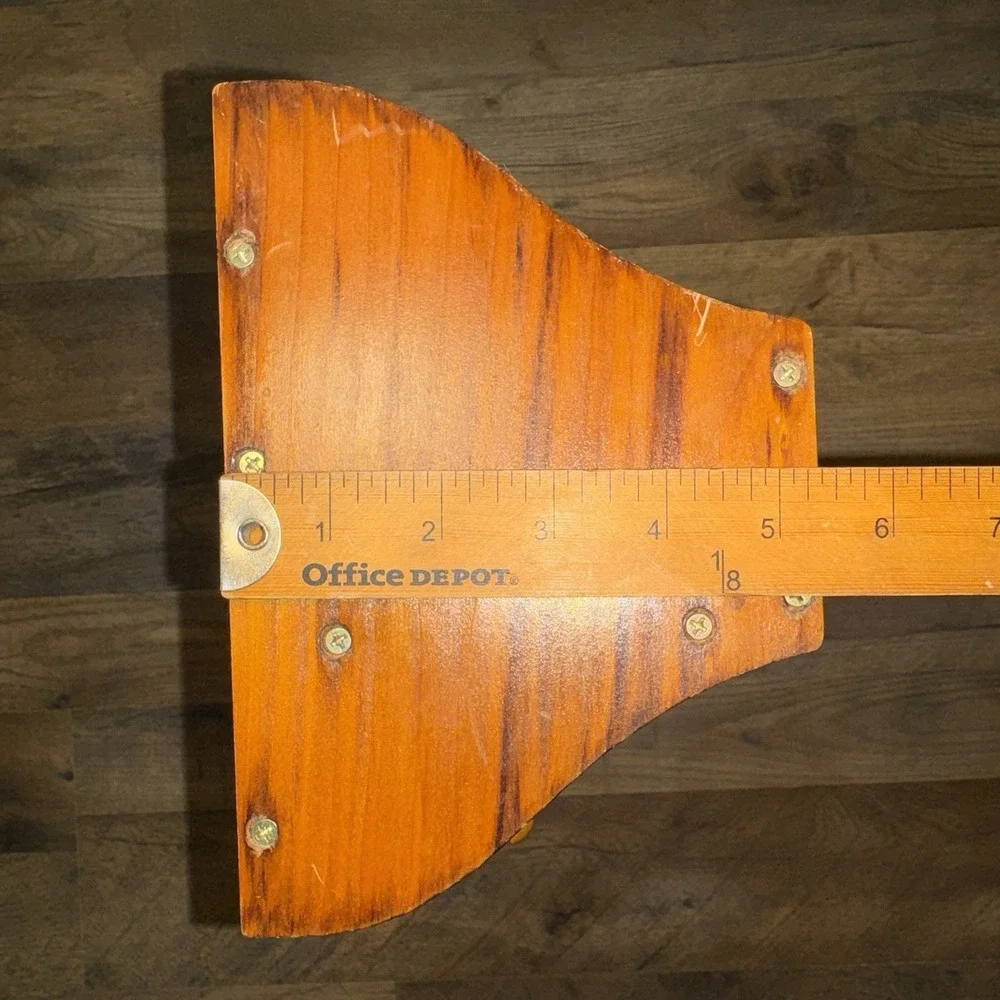 Vintage Wooden Heart Cut Out Peg Rack Trinket Shelf Wall Hanging Cottagecore 18